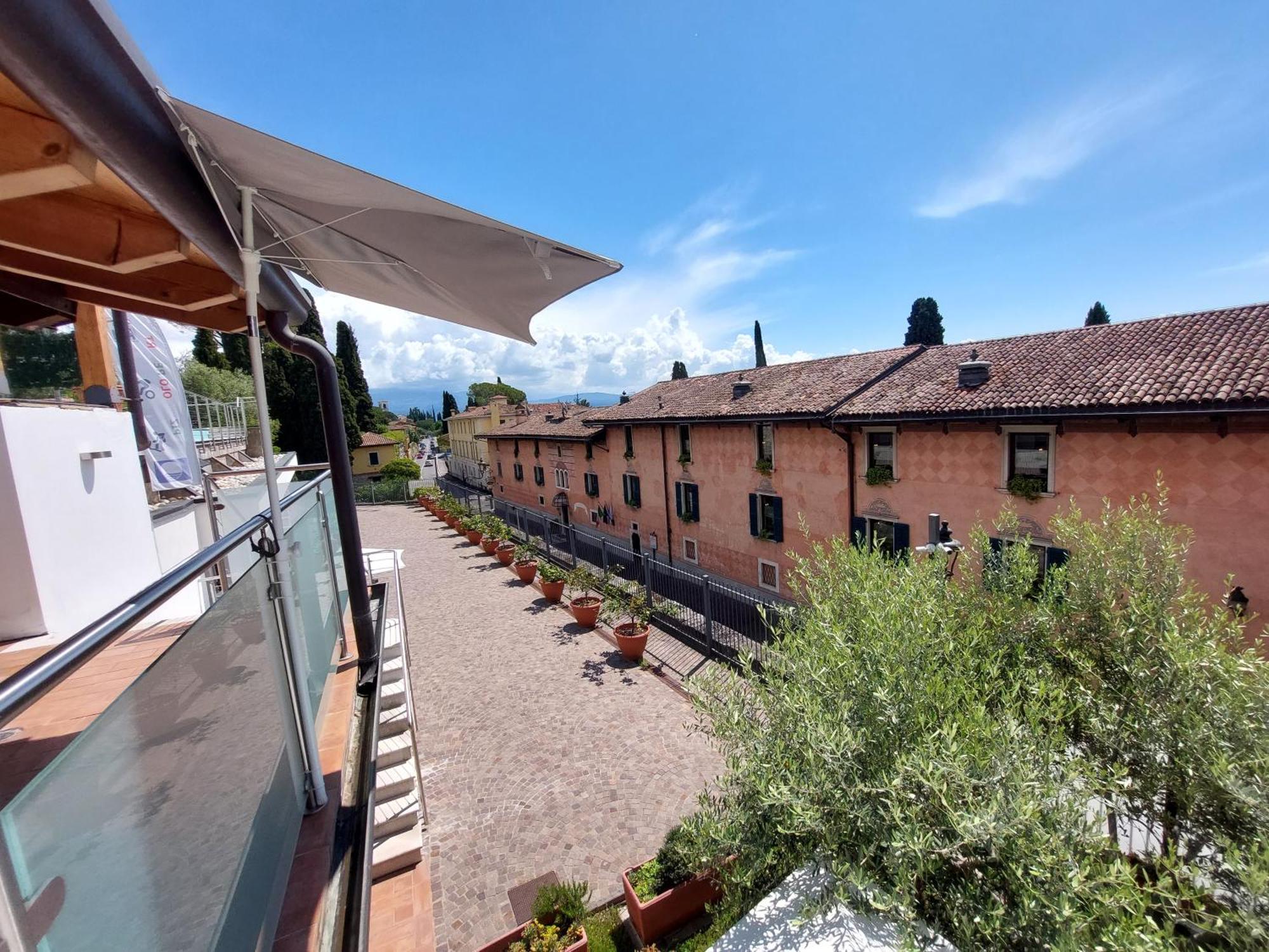 Pizzocolo Resort Fasano Gardone Riviera Exterior photo